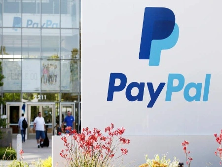 PayPal launches crypto payment option featuring over 100 tokens