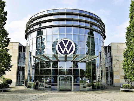 Volkswagen reports 29% drop in second-quarter profit