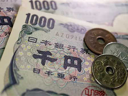 Yen Jumps as Traders Eye Possible Intervention – What It Means for FX Markets