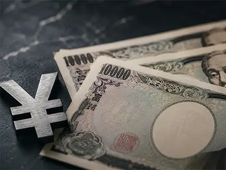 Yen Rebounds on Japan Pension Fund Signal